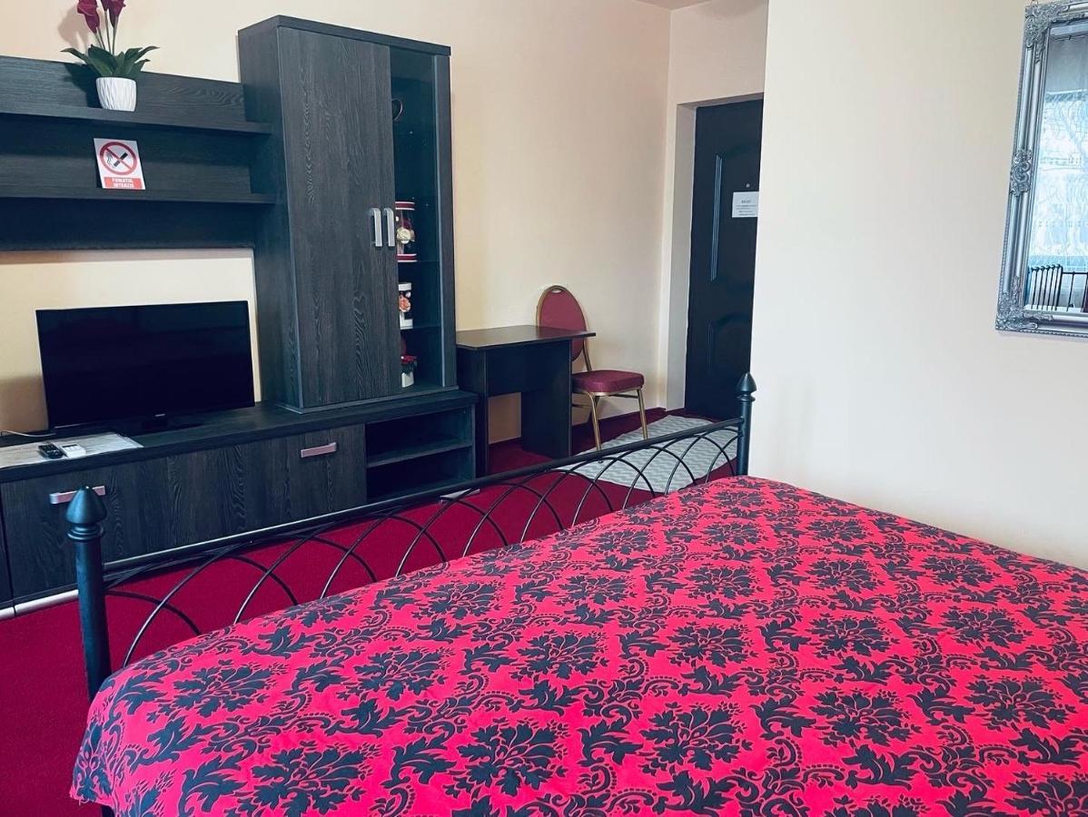 Pensiunea Texas Self Check-In Cluj-Napoca Exteriör bild