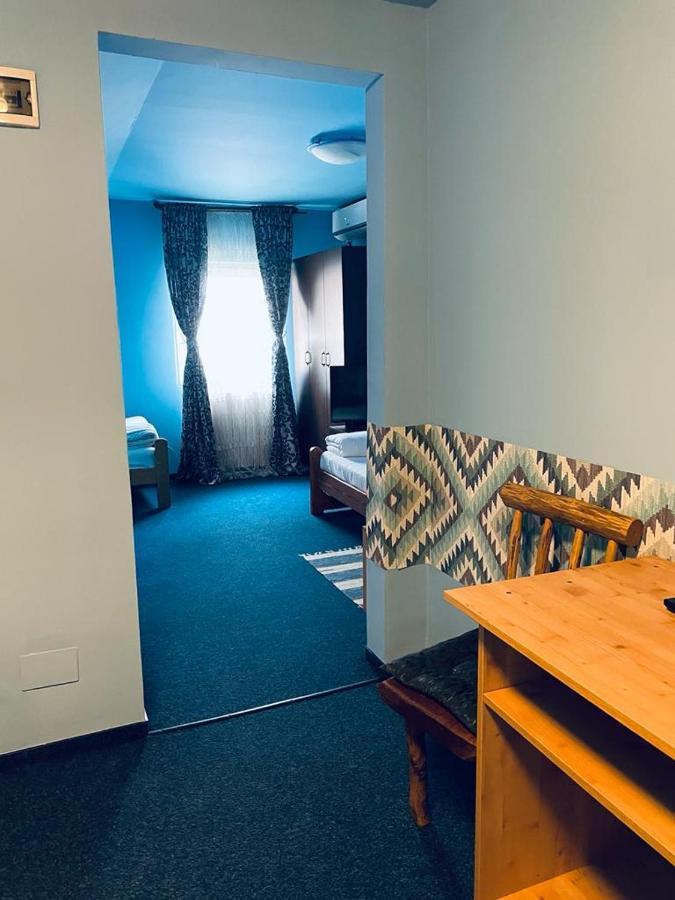 Pensiunea Texas Self Check-In Cluj-Napoca Exteriör bild