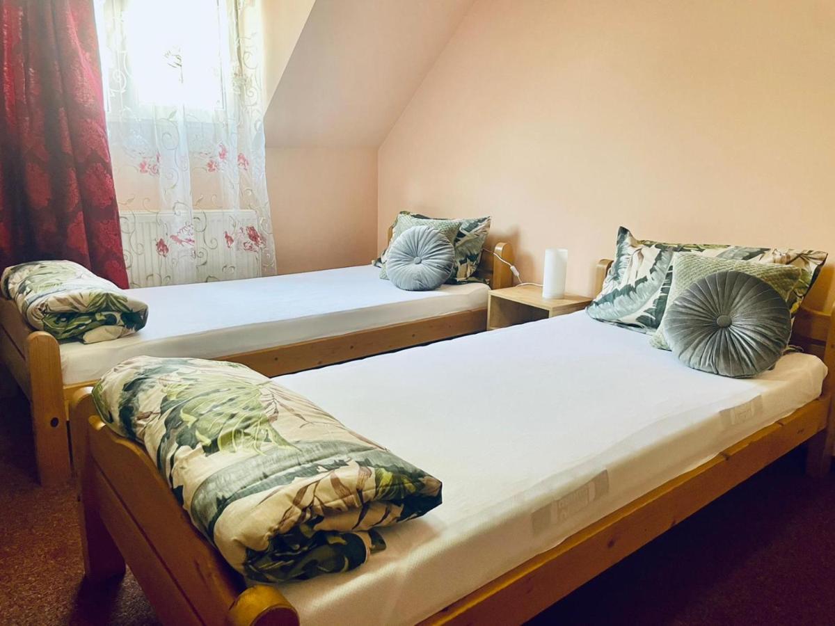 Pensiunea Texas Self Check-In Cluj-Napoca Exteriör bild